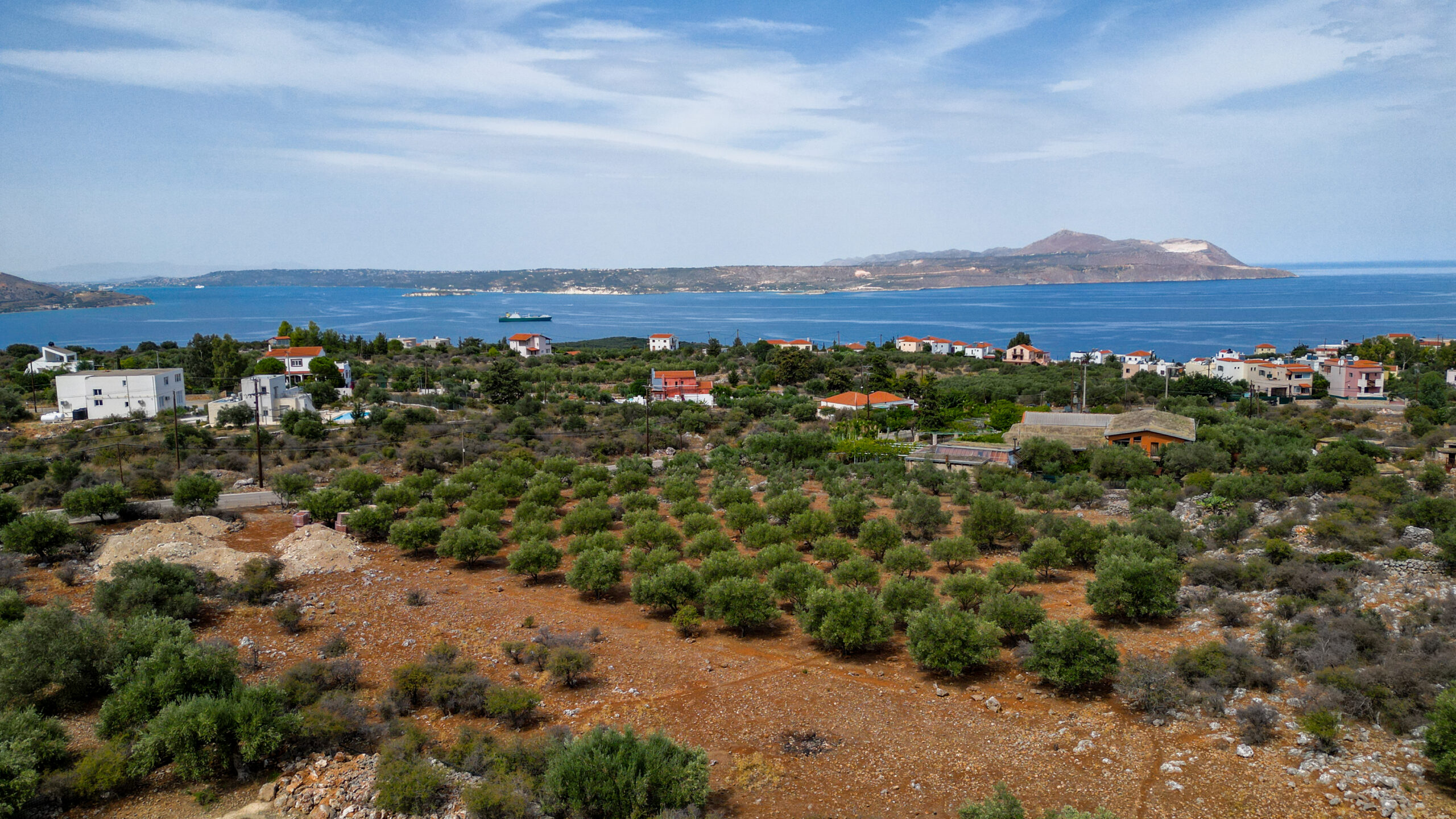 Plot in a prime location with great views in Kokkino chorio, Chania